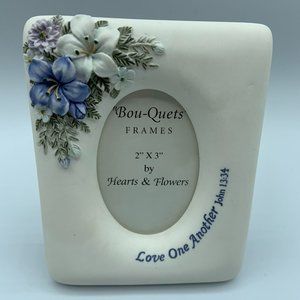 Bou-Quets Frames "Glass & Floral" by Hearts & Flowers